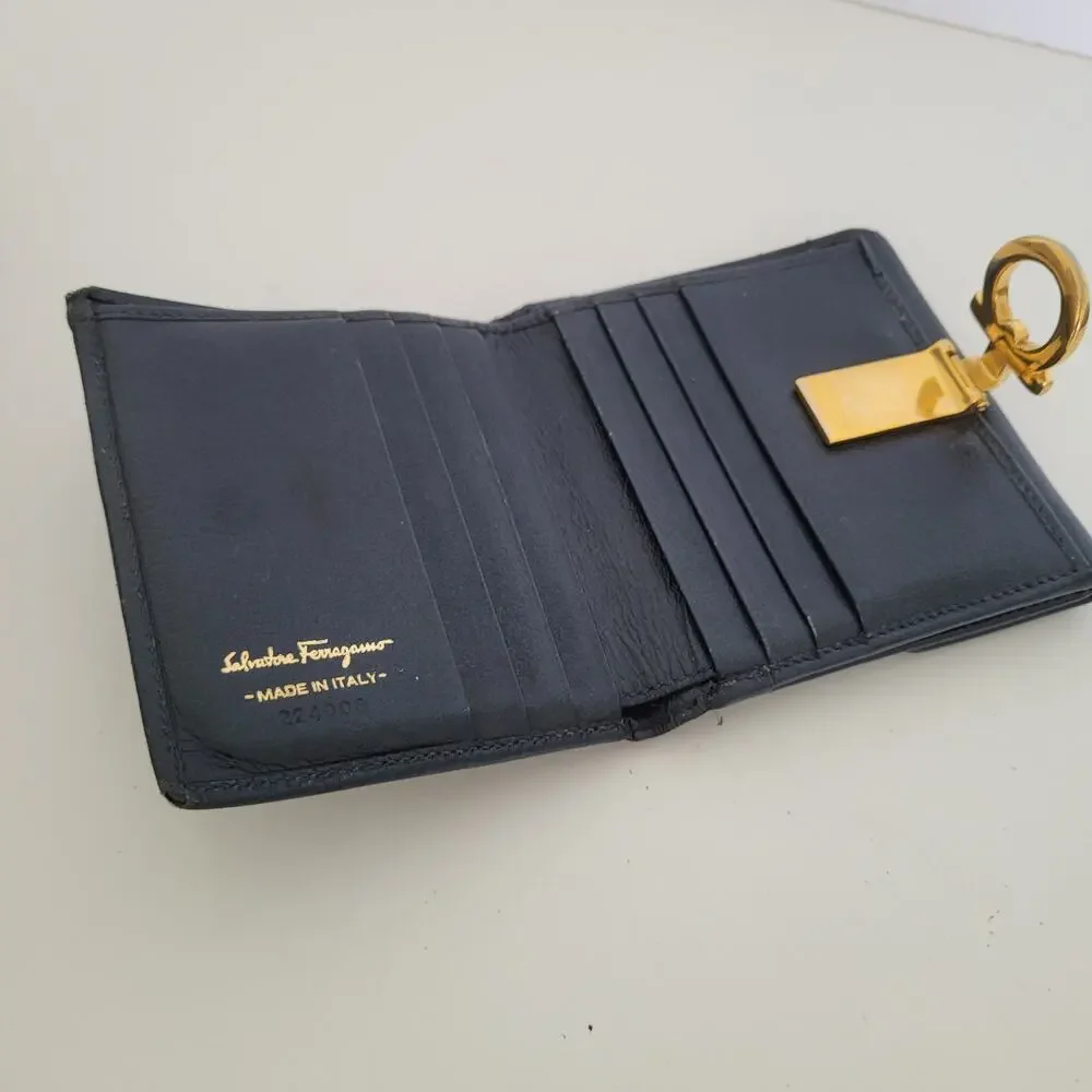 Fair Salvatore‎ Ferragamo Gancini Wallet Medium Bifold Navy Blue Unisex